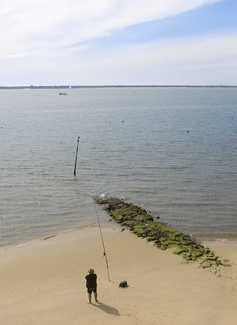 Pêcheur au Pyla sur Mer par Victor Pino de So Cielo Drone